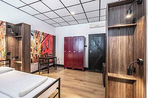 VOLA Hostel