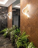 Leo Hotel
