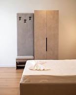 Leo Hotel