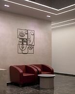 Leo Hotel