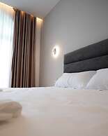 Leo Hotel