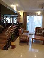 Famous Gates Hotel Bomet