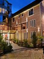 Famous Gates Hotel Bomet