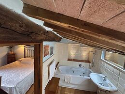 Historic Farmhouse Casa del Chiodo