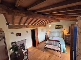 Historic Farmhouse Casa del Chiodo