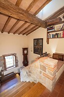 Historic Farmhouse Casa del Chiodo