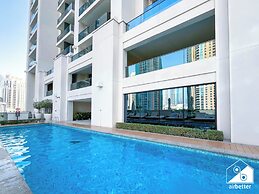 Skyline Elegance Fountain View 3BR in Downtown