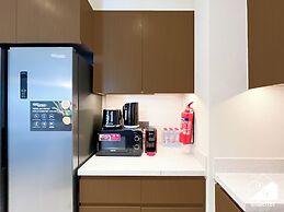 Skyline Elegance Fountain View 3BR in Downtown