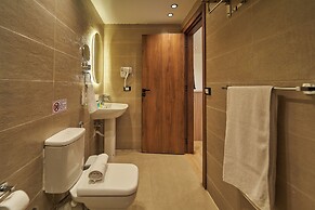 Merak Pyramids Hotel