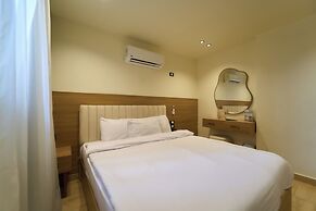Merak Pyramids Hotel