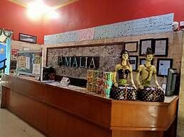 AMALIA Guest House & Cafe