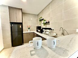 ICC Luxury Suites By Grab A Stay