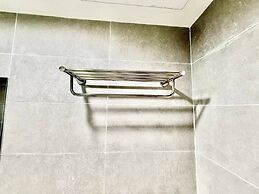 ICC Luxury Suites By Grab A Stay