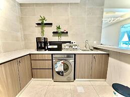 ICC Luxury Suites By Grab A Stay