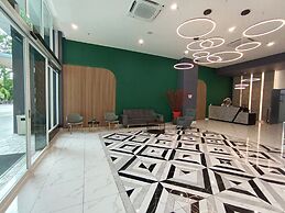 ICC Luxury Suites By Grab A Stay