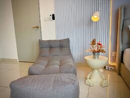 ICC Luxury Suites By Grab A Stay