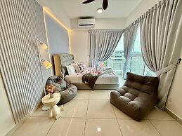 ICC Luxury Suites By Grab A Stay