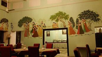 Phool Mahal Palace
