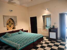 Phool Mahal Palace