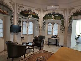 Phool Mahal Palace