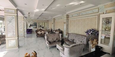 Napheera Royal Tel