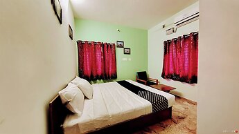 Naadi Grand Inn