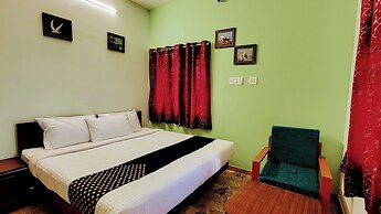 Naadi Grand Inn