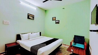 Naadi Grand Inn