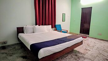 Naadi Grand Inn
