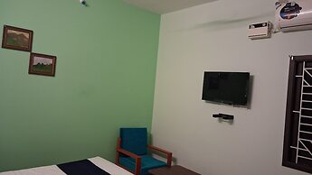Naadi Grand Inn