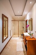 Villa Mimpi Nyata