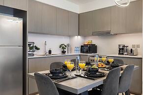 Grande Suites by Hostiva - Burj View