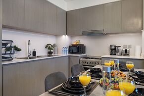 Grande Suites by Hostiva - Burj View