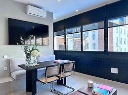 Edmond Vibes Almagro Suites