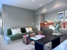 Edmond Vibes Almagro Suites