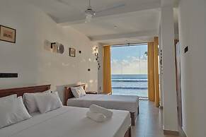 KINGS BAY BEACH RESORT