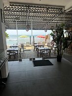 KINGS BAY BEACH RESORT