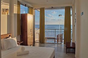 KINGS BAY BEACH RESORT
