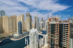 LUX The JW Marina Suite 4