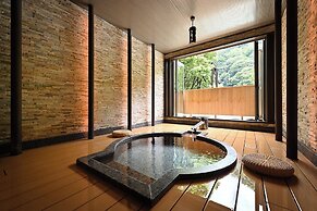 Tonosawa Onsen Yamano Chaya Ryokan