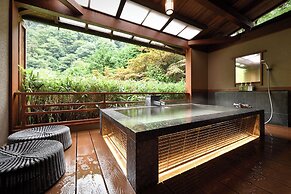 Tonosawa Onsen Yamano Chaya Ryokan