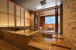 Tonosawa Onsen Yamano Chaya Ryokan