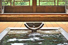 Tonosawa Onsen Yamano Chaya Ryokan