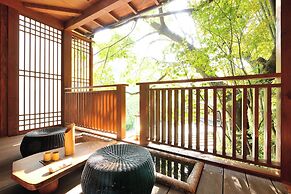 Tonosawa Onsen Yamano Chaya Ryokan