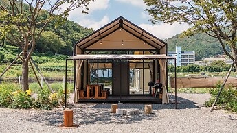 Namhae Chojun Bada Forest Glamping