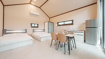 Namhae Chojun Bada Forest Glamping