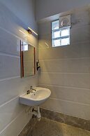 Emerald Suites By Classio