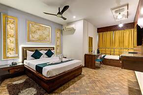Emerald Suites By Classio