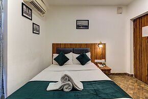Emerald Suites By Classio