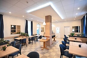 Merlot Hotel